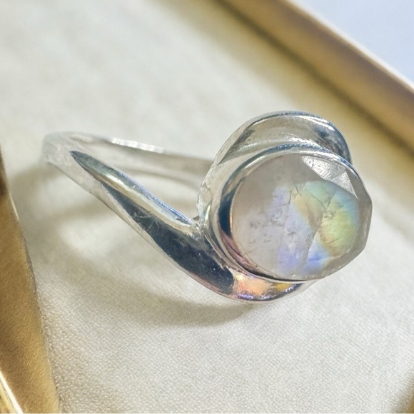 Natural Rainbow Moonstone Sterling Silver Ring - 7.5 - Picture 2 of 11